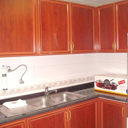 Abu Dhabi Plaza Hotel Apartments Luaran gambar