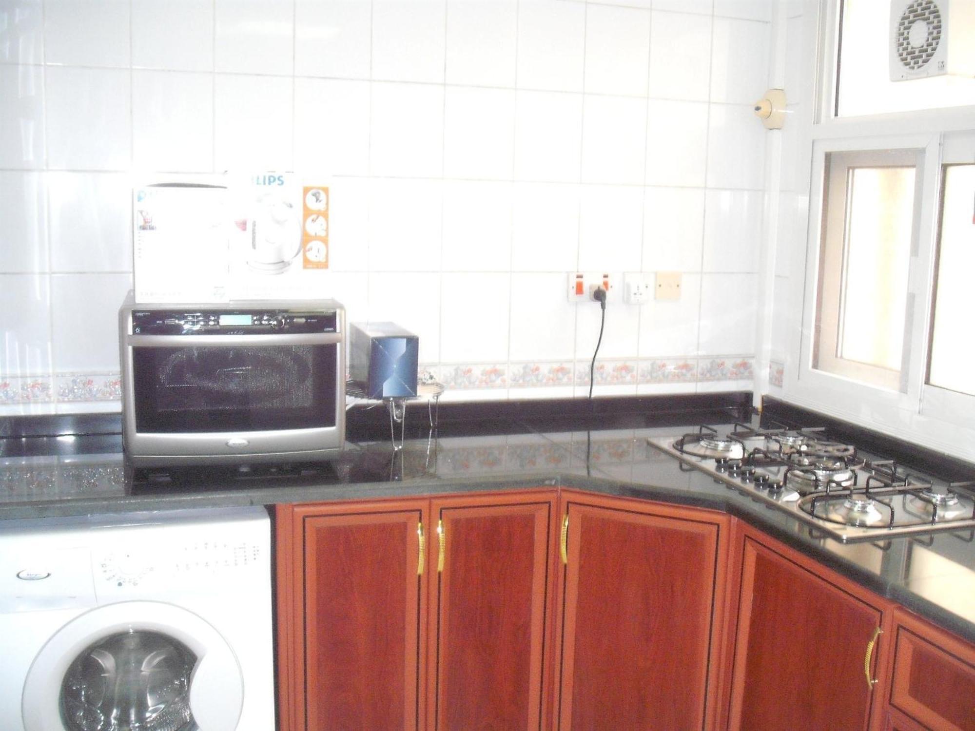 Abu Dhabi Plaza Hotel Apartments Luaran gambar