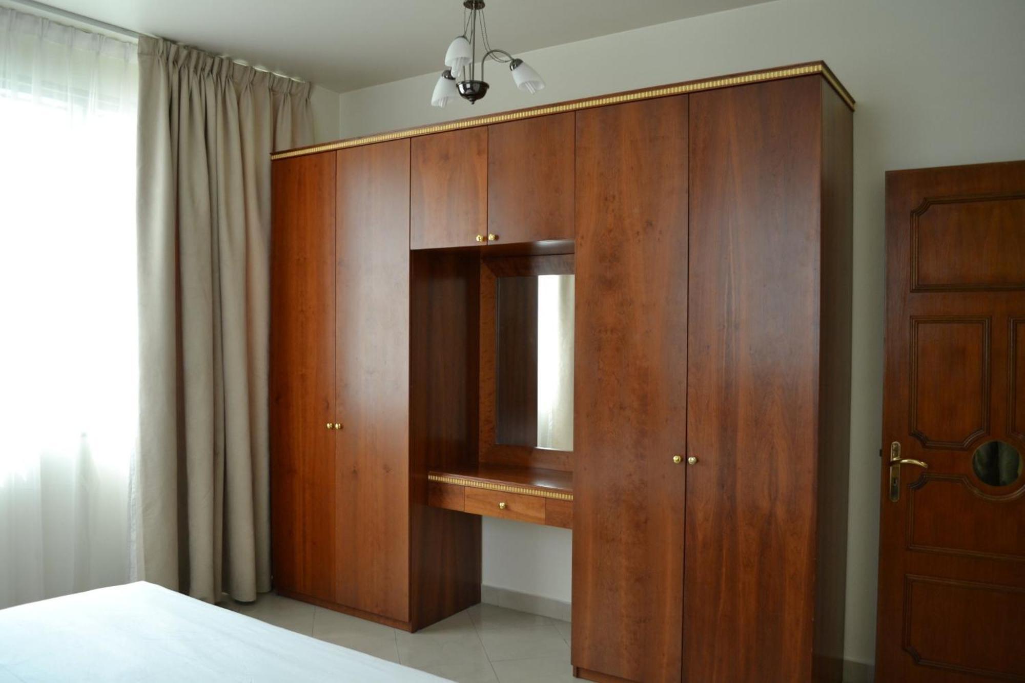 Abu Dhabi Plaza Hotel Apartments Luaran gambar