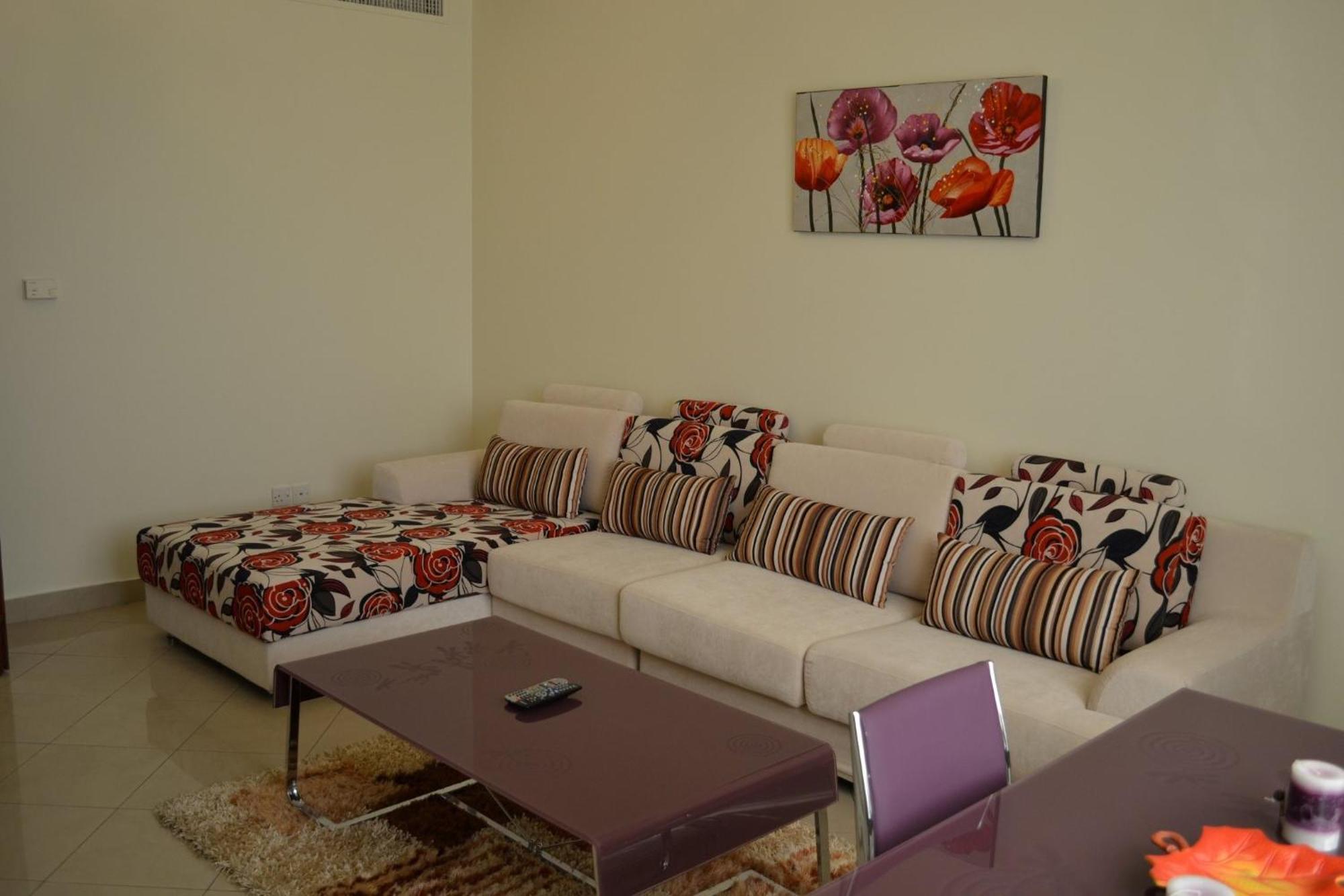Abu Dhabi Plaza Hotel Apartments Luaran gambar