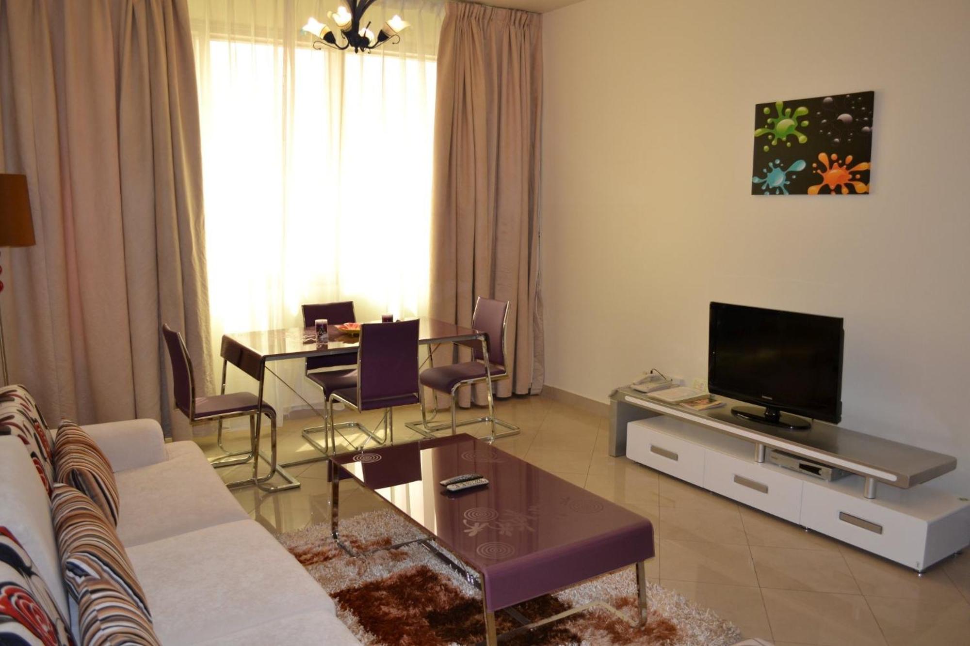 Abu Dhabi Plaza Hotel Apartments Luaran gambar
