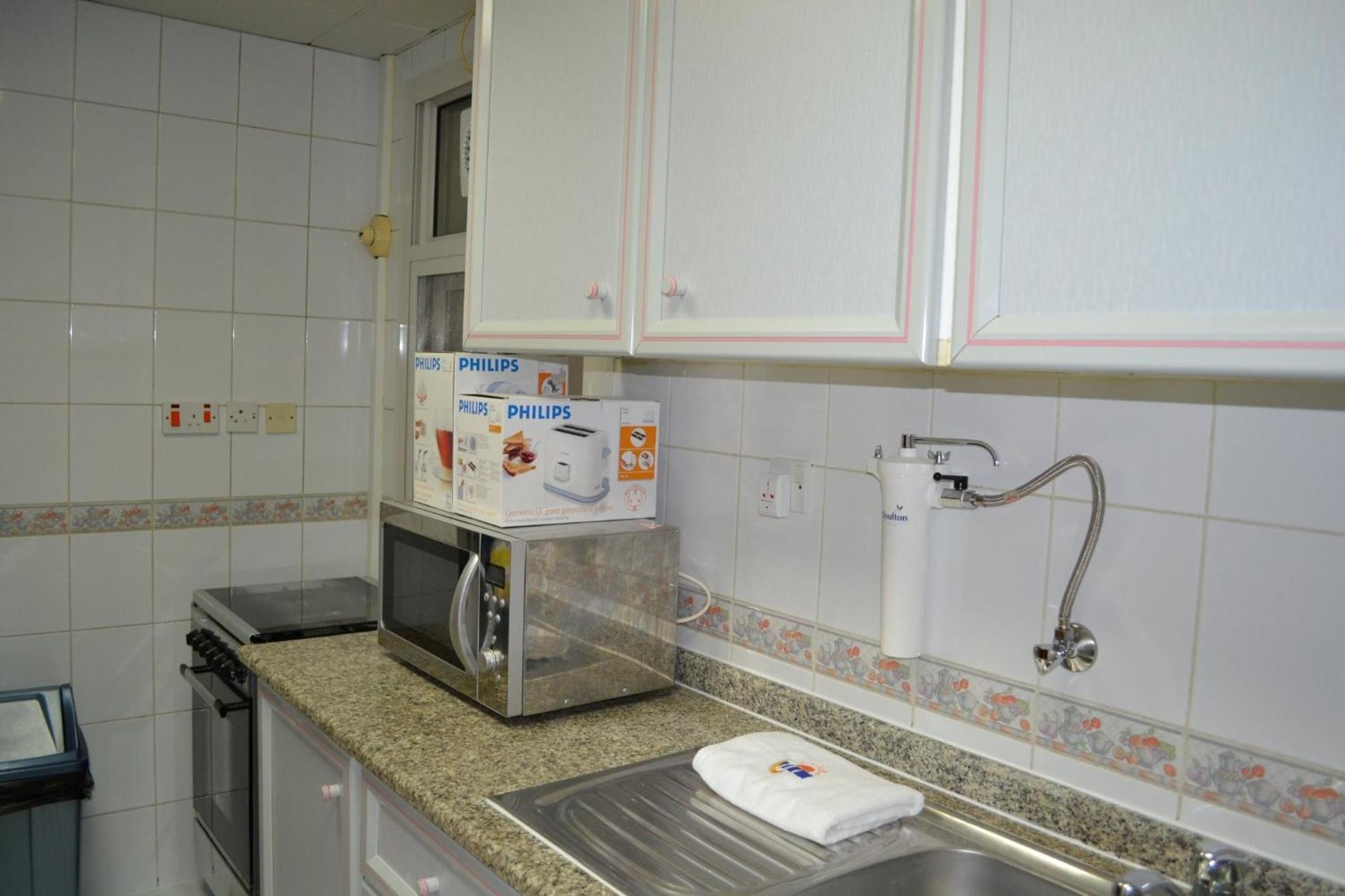 Abu Dhabi Plaza Hotel Apartments Luaran gambar