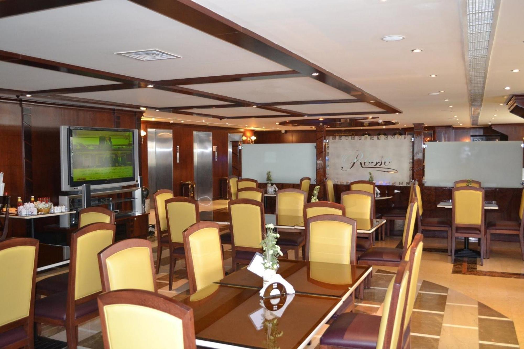 Abu Dhabi Plaza Hotel Apartments Luaran gambar