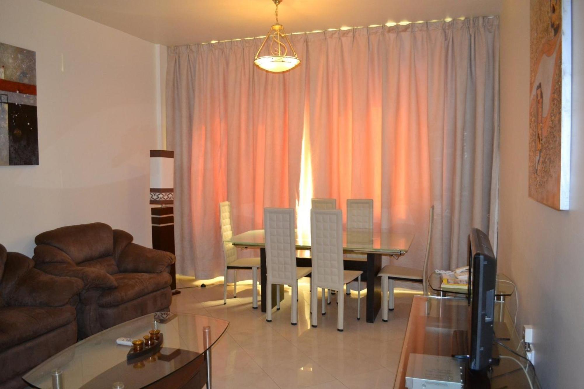 Abu Dhabi Plaza Hotel Apartments Luaran gambar