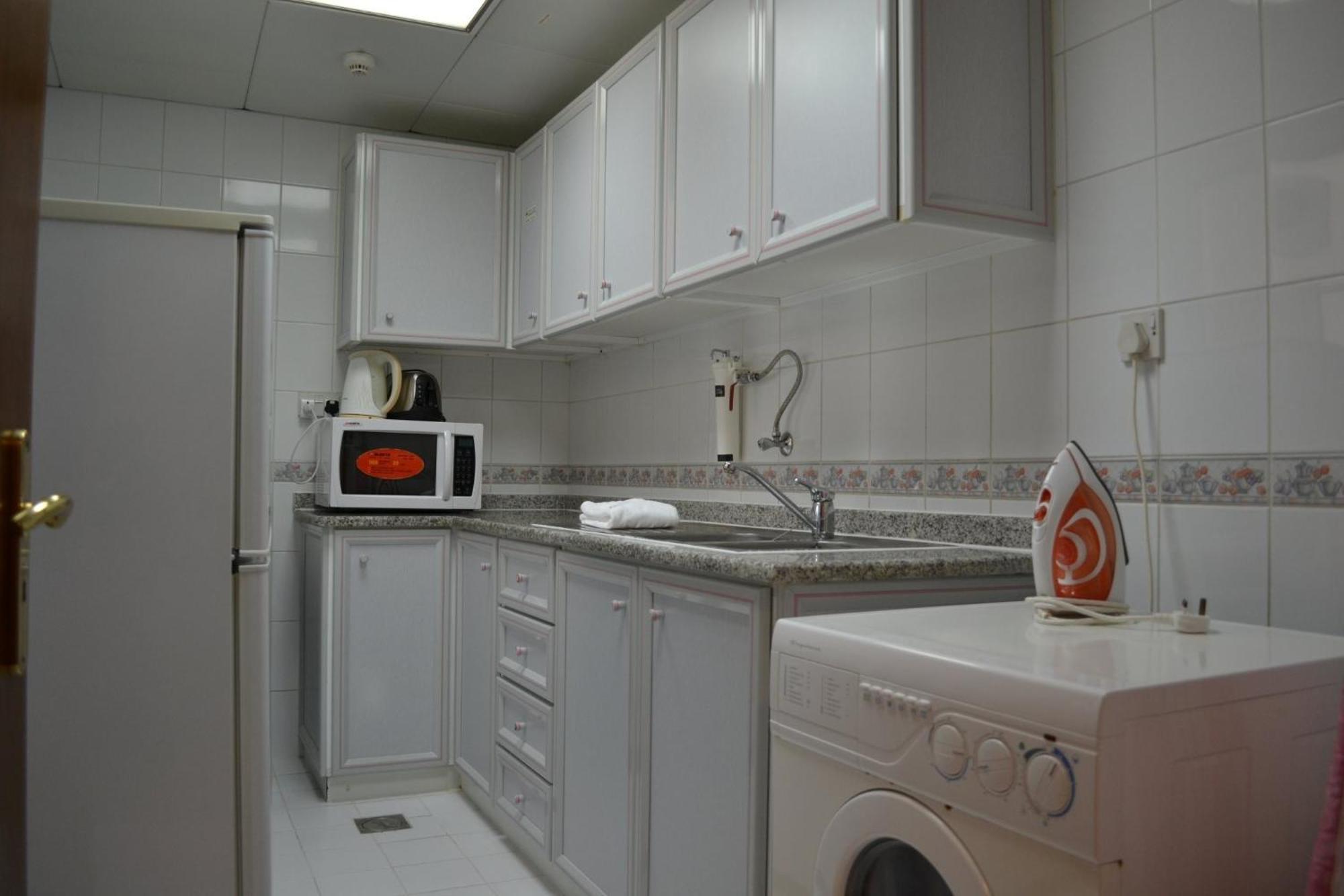 Abu Dhabi Plaza Hotel Apartments Luaran gambar